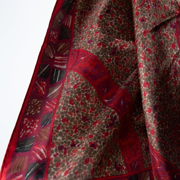 Large Scarf - Picture 2 of 6